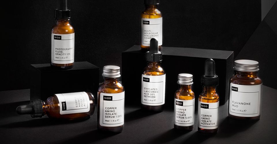 NIOD แบรนด์รุ่นพี่ The Ordinary ไม่ผสมสารเคมีหรือแอลกอฮอลล์ เพิ่มความสมบูรณ์ของผิวให้รู้สึกสดชื่น สดใสตลอดทั้งวัน ส่วนผสมเข้มข้นและเห็นผลเร็วกว่า การันตรีรางวัล Skincare Award จาก High-Tech line  ฮิตสุดในหมู่สาวๆฝั่งยุโรป มาถึงไทยแล้ววันนี้!